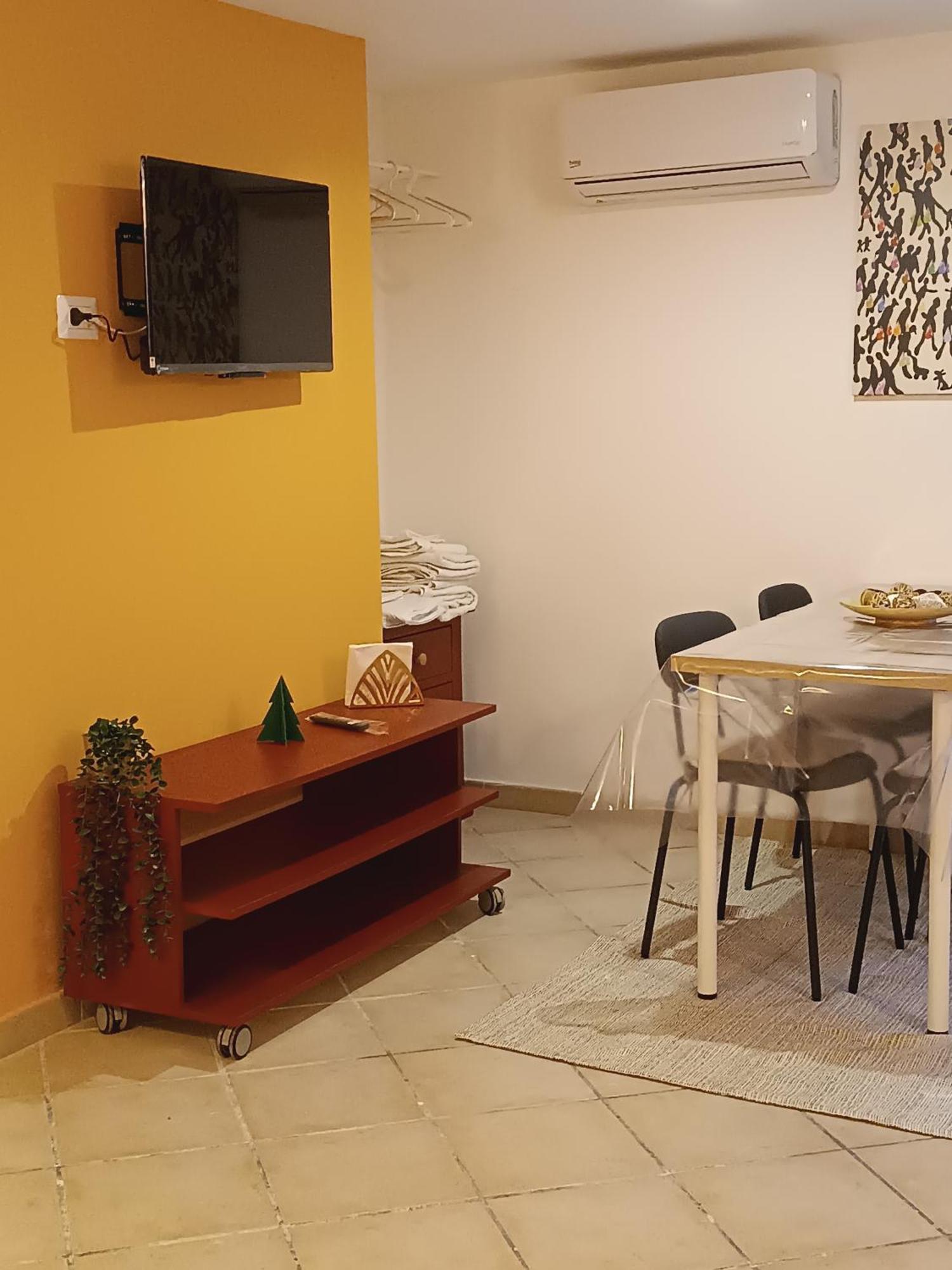 La Casa Di Vivi Apartment Napoli Bagian luar foto